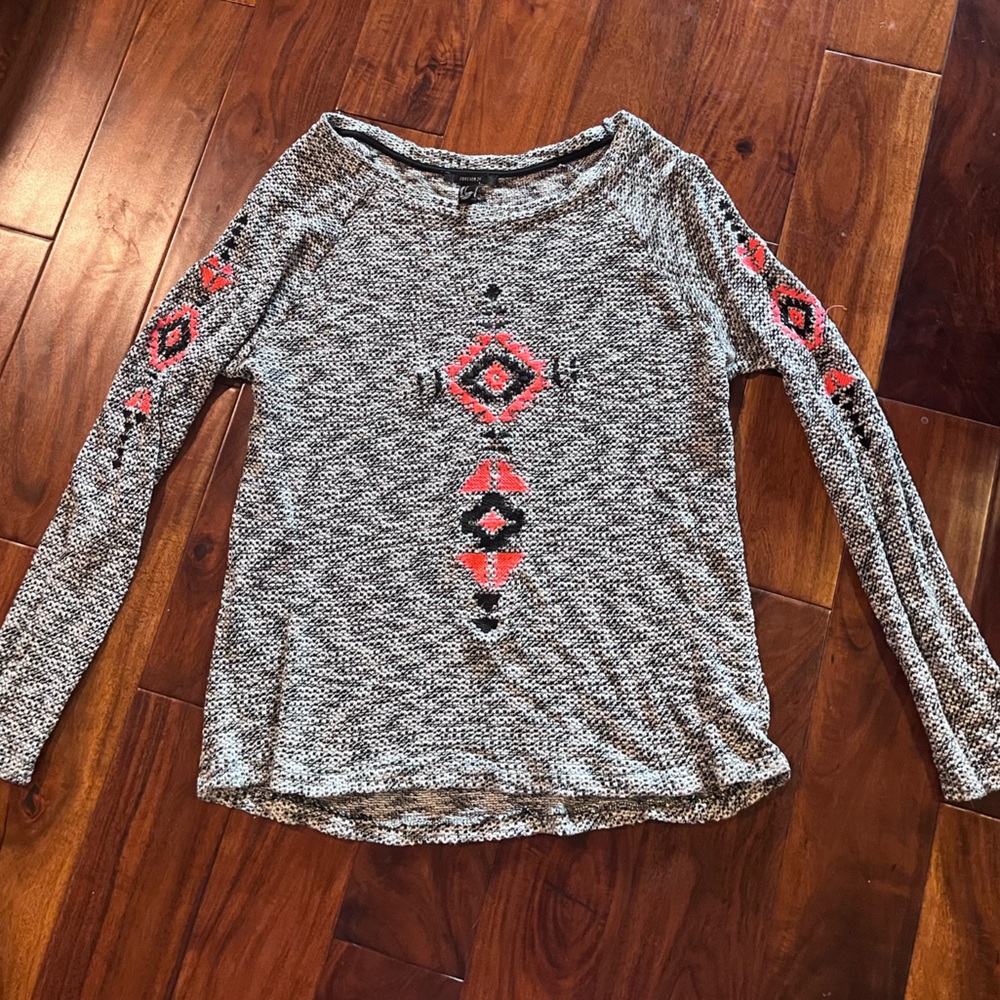 Women’s gray sweater